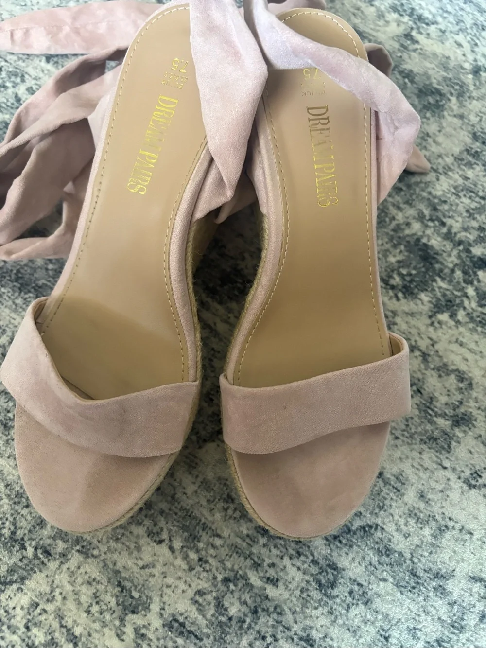 Espadrille wedge with pink ties
